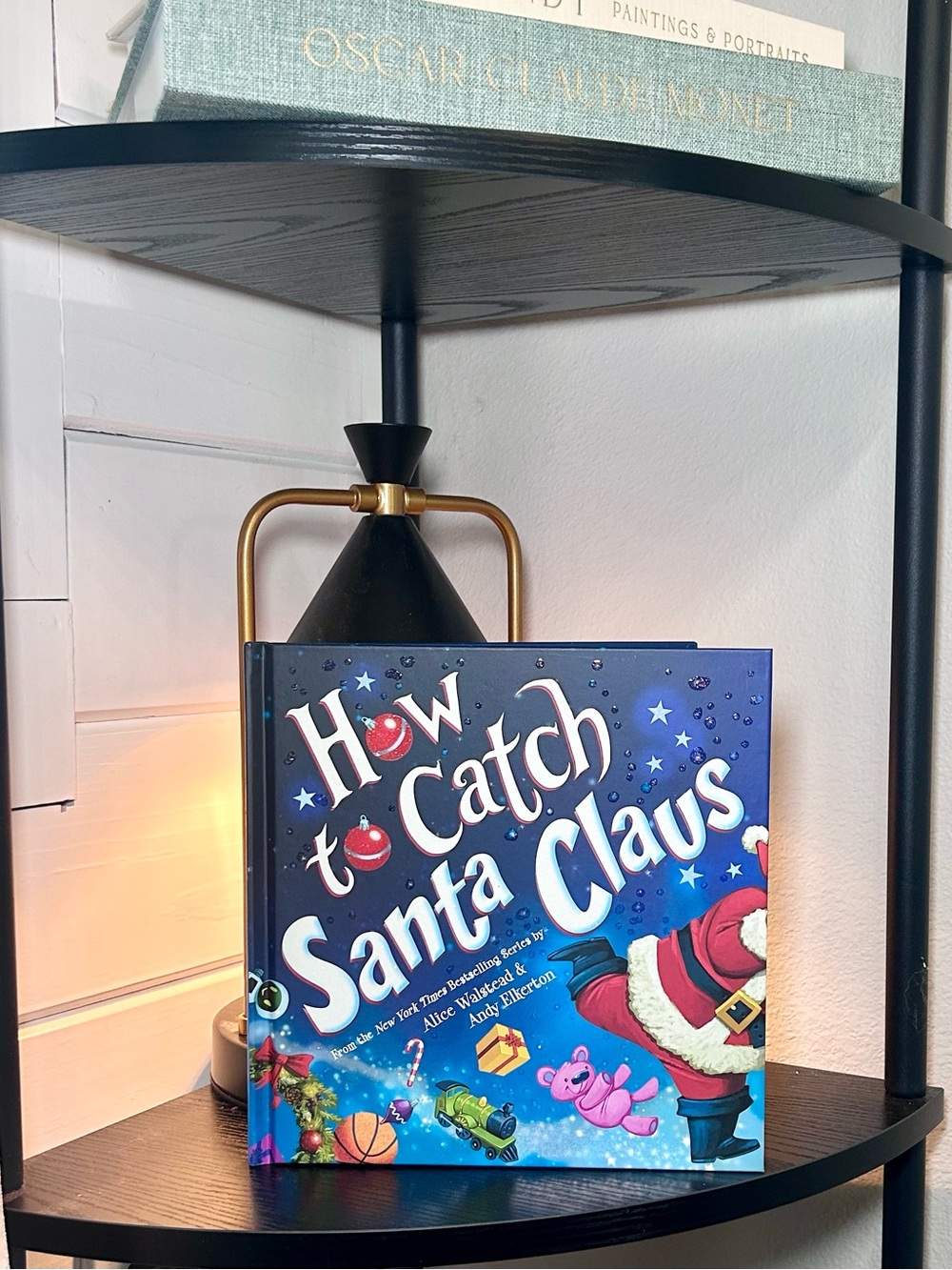 How to Catch Santa Claus - Holiday Picture Book (Blue)
